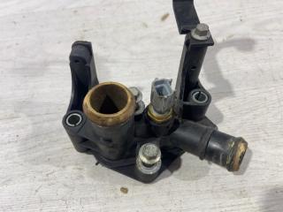 Фланец системы охлаждения (тройник) Ford Focus 3 (14-19) 2015 контрактная Фланец системы охлаждения (тройник) Ford Focus 3 (14-19) 2015