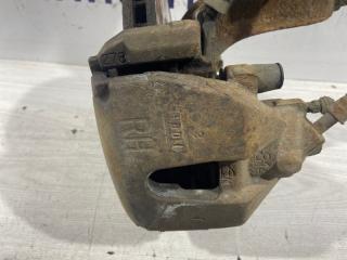 Суппорт передний правый Ford Focus 2 2011