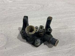 Фланец системы охлаждения (тройник) Ford Focus 3 (11-14) 2011 контрактная Фланец системы охлаждения (тройник) Ford Focus 3 (11-14) 2011