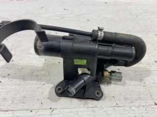 Фланец системы охлаждения (тройник) Ford S-MAX (06-15) 2009 контрактная Фланец системы охлаждения (тройник) Ford S-MAX (06-15) 2009