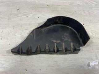 Пыльник двигателя правый Ford Focus 1 (98-05) 2002 контрактная Пыльник двигателя правый Ford Focus 1 (98-05) 2002