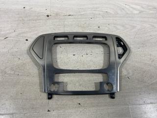 Рамка магнитолы Ford Mondeo 4 (07-14) 2010