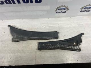 Решетка стеклоочистителя (жабо) Ford Focus 1 (98-05) 2002