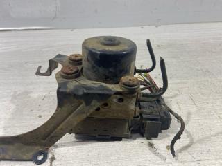 Блок ABS (насос) Ford Focus 1 (98-05) 2003