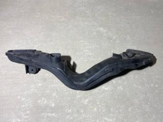 Воздухозаборник Ford Focus 2 (08-11) 2010
