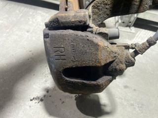 Суппорт передний правый Ford Focus 2 2006