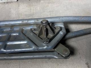 Трапеция стеклоочистителей в сборе Sharan (00-03) 2003