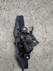 Запчасть замок капота Toyota Avensis