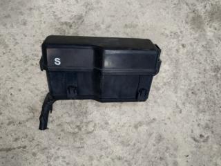 Запчасть блок реле Toyota Avensis