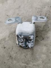 Фото запчасти петля двери задняя правая Mazda 3 2009 контрактная запчасть Запчасть петля двери задняя правая Mazda 3 2009