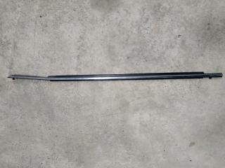 Запчасть бархотка двери передняя левая Toyota Camry 2006