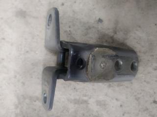 Фото запчасти петля двери передняя левая Mitsubishi Lancer 10 2007 контрактная запчасть Запчасть петля двери передняя левая Mitsubishi Lancer 10 2007