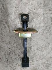 Запчасть ограничитель двери задний левый Mitsubishi Outlander XL 2007