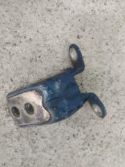 Запчасть петля двери передняя правая Nissan Teana 2010