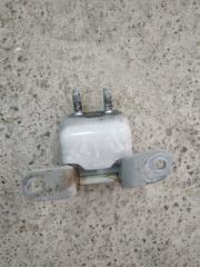 Фото запчасти петля двери задняя правая Suzuki Grand Vitara 2007 контрактная запчасть Запчасть петля двери задняя правая Suzuki Grand Vitara 2007