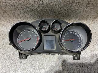 Панель приборов Opel Insignia