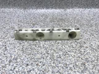 Запчасть кронштейн бампера передний правый Nissan Teana 2008