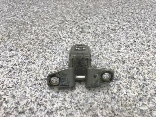 Фото запчасти петля двери передняя левая Mitsubishi Outlander XL 2007 Б/У запчасть Запчасть петля двери передняя левая Mitsubishi Outlander XL 2007