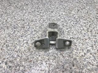 Фото запчасти петля двери передняя левая Mitsubishi Outlander XL 2007 Б/У запчасть Запчасть петля двери передняя левая Mitsubishi Outlander XL 2007