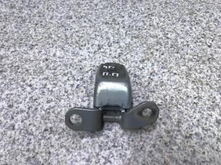 Запчасть петля двери передняя правая Honda Civic 4D 2007