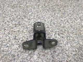 Фото запчасти петля двери задняя левая Mitsubishi Lancer 10 2007 Б/У запчасть Запчасть петля двери задняя левая Mitsubishi Lancer 10 2007