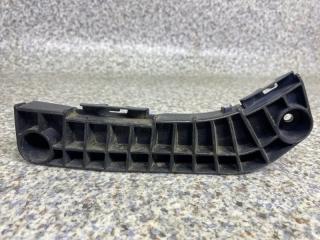 Запчасть кронштейн бампера передний правый Toyota Camry 2007