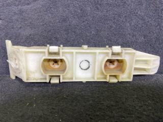 Фото запчасти кронштейн бампера передний левый Suzuki Grand Vitara 2007 Б/У запчасть Запчасть кронштейн бампера передний левый Suzuki Grand Vitara 2007