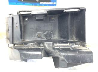 Запчасть кронштейн задний левый Volvo XC90 2006