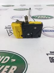 Замок двери передний правый Volvo S60 2006