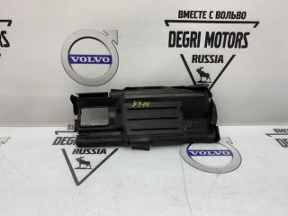 Запчасть дефлектор радиатора Volvo XC70 2009