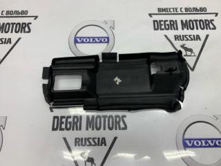 Запчасть дефлектор радиатора передний правый Volvo V70 2011