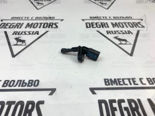 Запчасть датчик задний правый Volkswagen Touran 2013