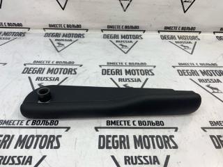 Подлокотник передний левый Range Rover 2005 L322 M62 B44 4.4 V8