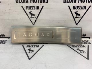 Фото запчасти накладка порога передняя левая Jaguar XJ 2011 контрактная запчасть Запчасть накладка порога передняя левая Jaguar XJ 2011