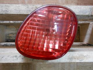 Запчасть стоп-вставка правая Toyota Aristo