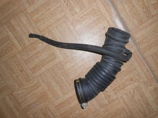 Запчасть патрубок воздушного фильтра Mitsubishi RVR