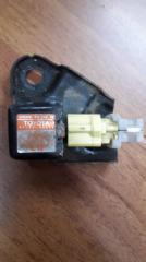 Запчасть датчик srs передний левый Toyota Alphard