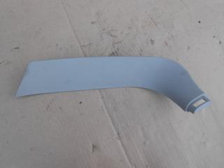 Запчасть обшивка правая Toyota Wish