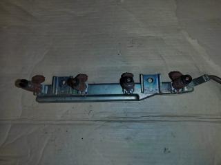 Фото запчасти форсунка топливная Nissan Wingroad 2004 контрактная запчасть Запчасть форсунка топливная Nissan Wingroad 2004