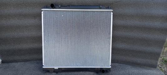 Запчасть радиатор охлаждения Mitsubishi L400