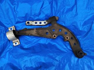 Фото запчасти рычаг подвески передний правый Nissan Serena 1999 контрактная запчасть Запчасть рычаг подвески передний правый Nissan Serena 1999