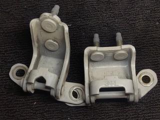 Запчасть петля двери задняя левая Honda Odyssey 2002