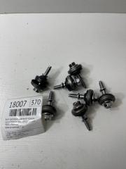 Запчасть болт крепления клапанной крышки Honda Mobilio Spike 2003