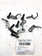 Фото запчасти форсунка масляная Volvo XC90 2004 Б/У запчасть Запчасть форсунка масляная Volvo XC90 2004