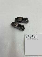 Фото запчасти коромысло Peugeot 308 2008 Б/У запчасть Запчасть коромысло Peugeot 308 2008