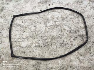 Уплотнитель двери задний левый SsangYong Rexton 2006 Б/У Уплотнитель двери задний левый SsangYong Rexton 2006