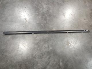 Молдинг (уплотнитель) стекла передний правый SsangYong Actyon