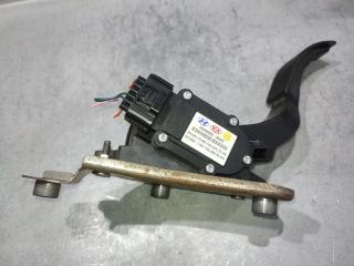 Педаль газа Hyundai Santa Fe 2009