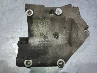 Кронштейн компрессора кондиционера SsangYong Rexton 2008