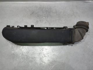 Воздуховод впускной SsangYong Rexton 2005 Б/У Воздуховод впускной SsangYong Rexton 2005